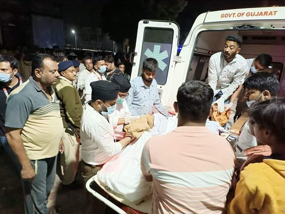 RSS, emergency response, medical aid, community service, night rescue, Gujarat government ambulance