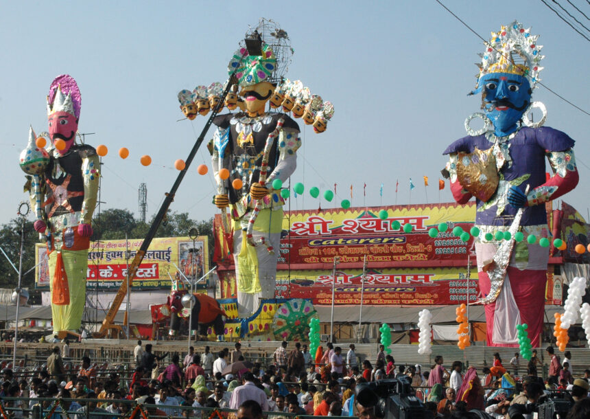 Dussehra, Ravana, effigies, festival, India, cultural, public celebration, traditional, Mysore, Dussehra, elephant procession, cultural festival, royal tradition, Mysore Palace, Indian heritage, public gathering